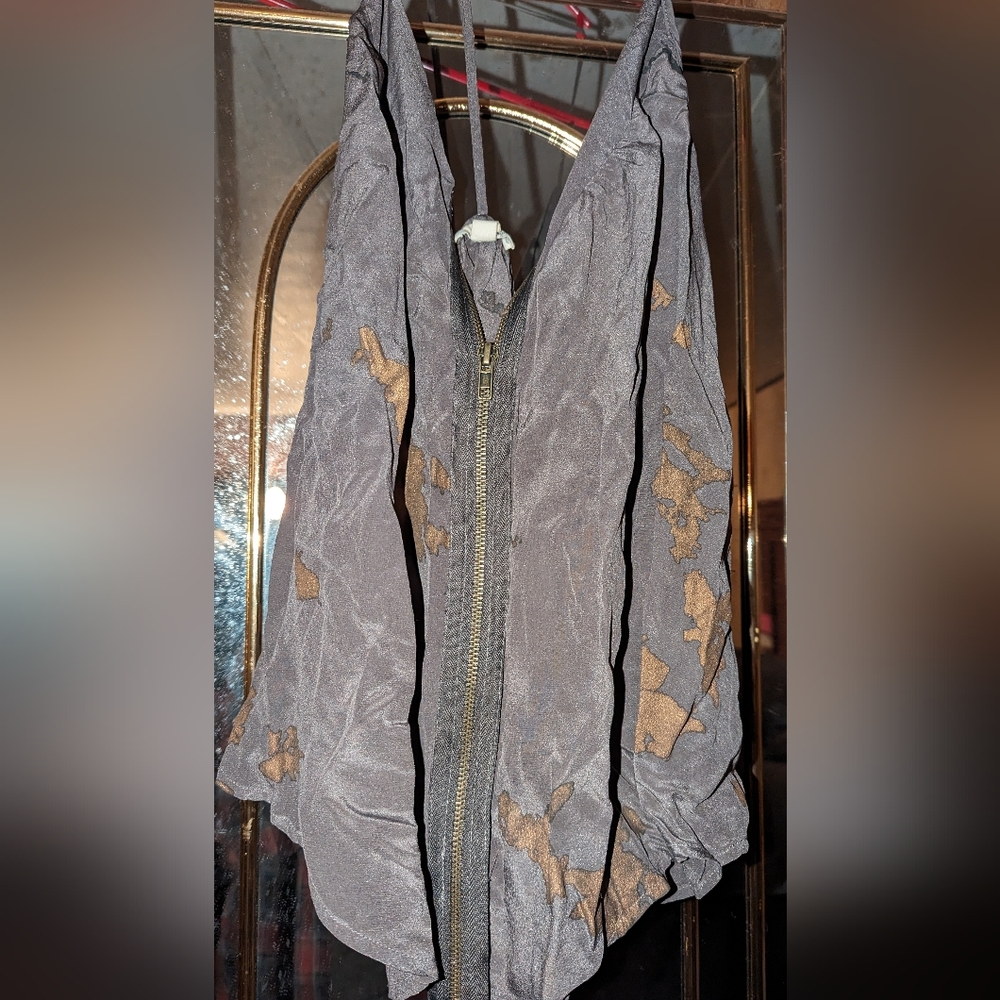 T strap zippered shirt